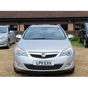 Vauxhall Astra - 1.4T 16v Elite Euro 5 5dr