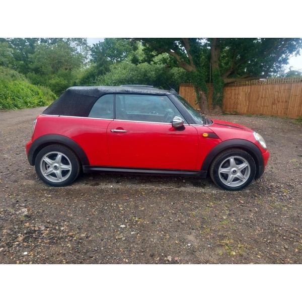 MINI Convertible - 1.6 Cooper Convertible 2dr Petrol Manual Euro 4 (115 ps)