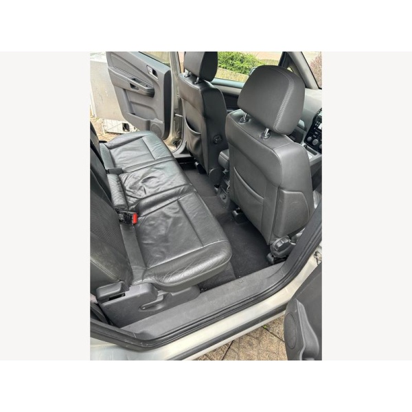 Vauxhall Zafira - 1.8 16V Elite MPV 5dr Petrol Easytronic Euro 4 (140 ps)