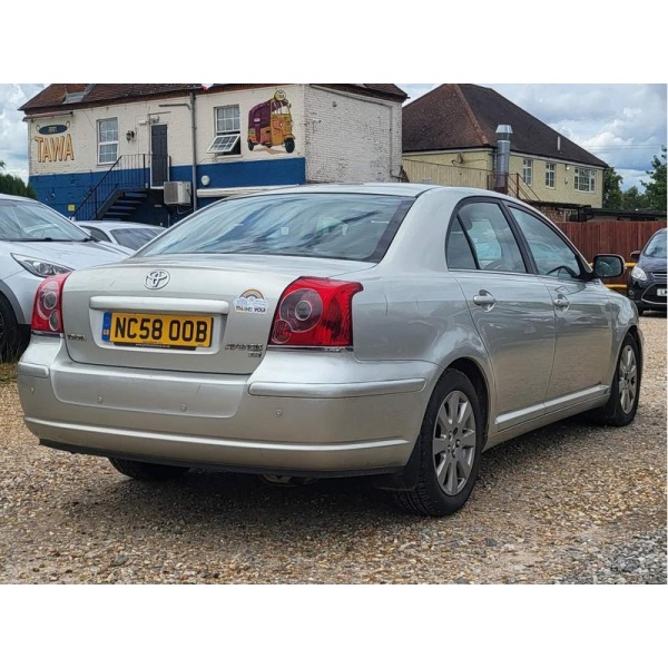 Toyota Avensis - 1.8 VVT-i TR 4dr