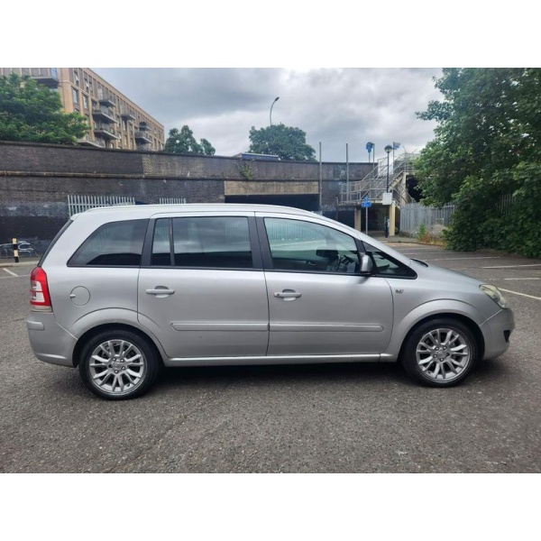 Vauxhall Zafira - 1.6 16V Active Plus MPV 5dr Petrol Manual Euro 4 (115 ps)