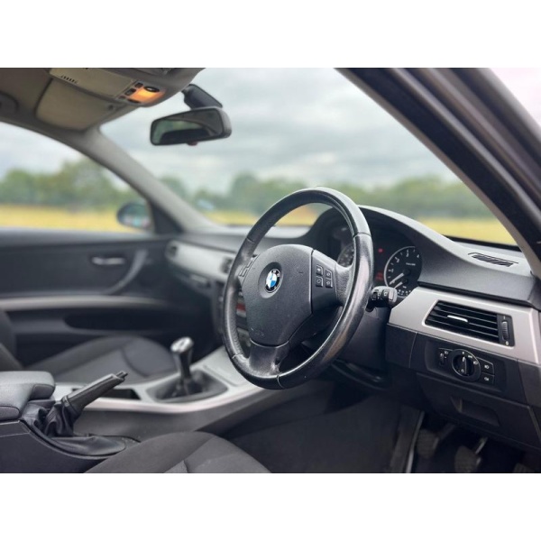 BMW 3 Series - 2.0 320i SE Euro 4 4dr