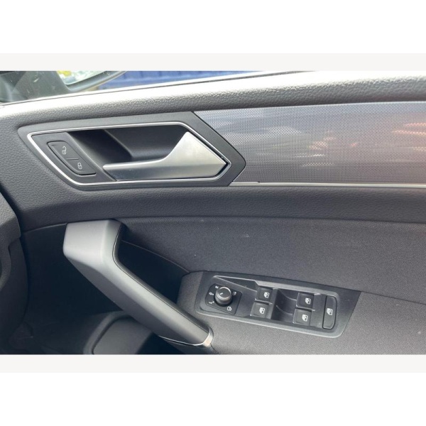 Volkswagen Touran - 1.5 TSI EVO R-Line DSG Euro 6 (s/s) 5dr