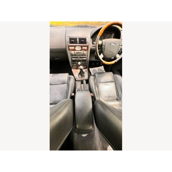 Ford Mondeo - 2.0 TDCi Ghia X 5dr