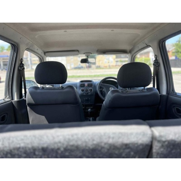 Vauxhall Agila - 1.0i 12v Expression 5dr