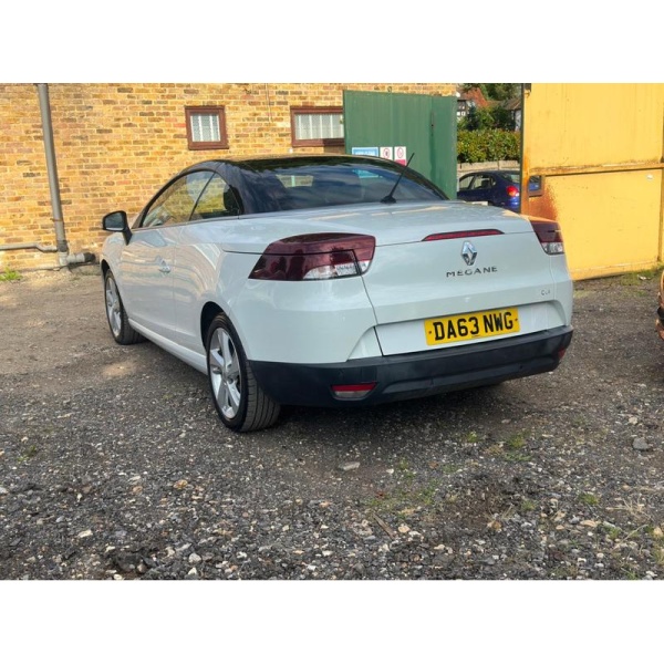 Renault Megane - 1.5 dCi Dynamique (s/s) 2dr