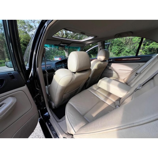 Honda Accord - 2.3i Type V 4dr