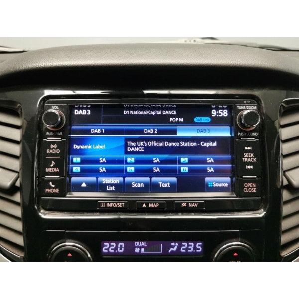Mitsubishi L200 - 2.4 DI-D DC Warrior Pickup Double Cab 4WD (178 ps) - HEATED LEATHER