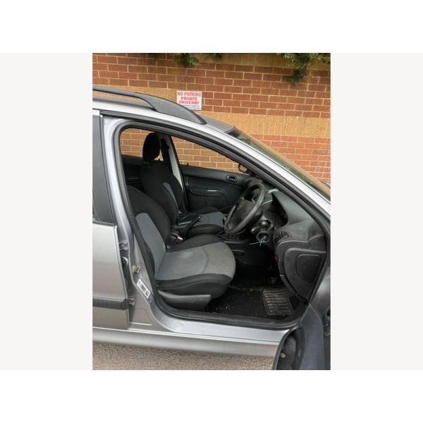 Peugeot 206 SW - 1.4 8v S 5dr (a/c)