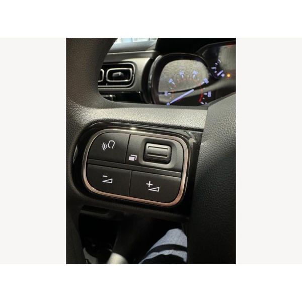 Citroen C3 - 1.2 PureTech PLUS Euro 6 (s/s) 5dr