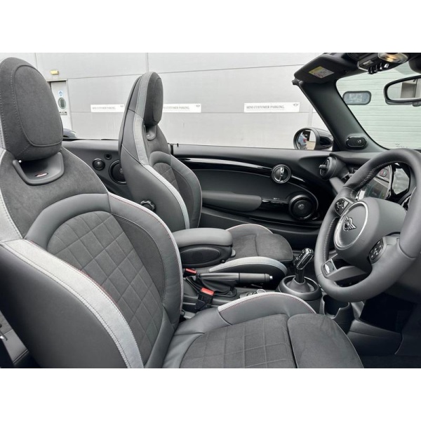 MINI Convertible - 2.0 Cooper S Sport Steptronic Euro 6 (s/s) 2dr