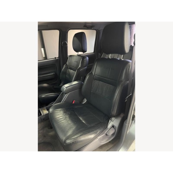 Toyota Hilux - 2.5 Invincible 4dr