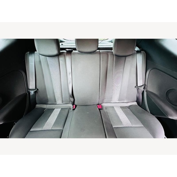 Renault Megane - 1.6 16V Dynamique TomTom Euro 5 3dr