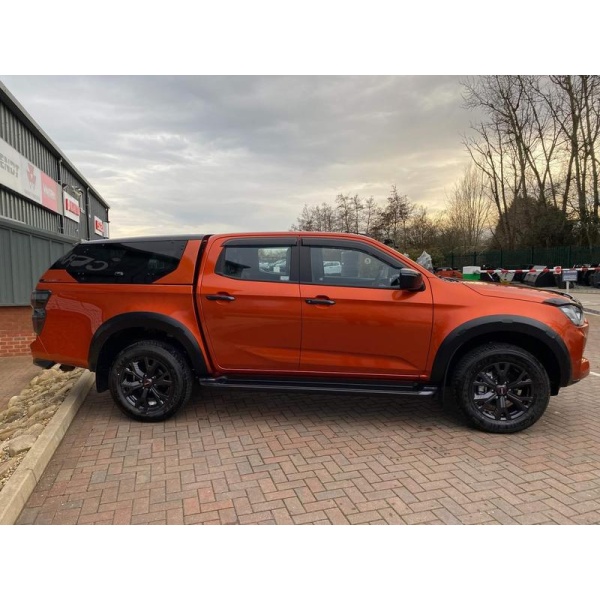 Isuzu D-max - 1.9 TD V-Cross Auto 4WD Euro 6 (s/s) 4dr