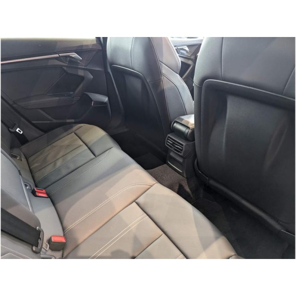 Audi A3 Saloon - AUDI A3 Saloon Black Edition 35 TFSI 150 PS S tronic 4dr