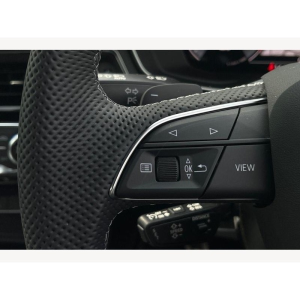 Audi A4 Avant - 2.0 TFSI 35 Black Edition S Tronic Euro 6 (s/s) 5dr