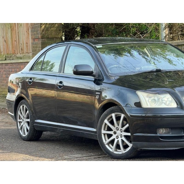 Toyota Avensis - 2.0L T SPIRIT VVT-I 4d 145 BHP