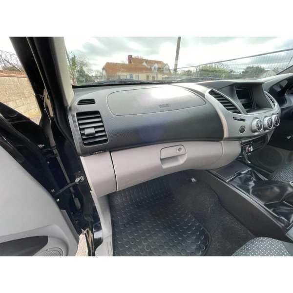 Mitsubishi L200 - 2.5 DI-D Trojan 4WD Euro 5 4dr
