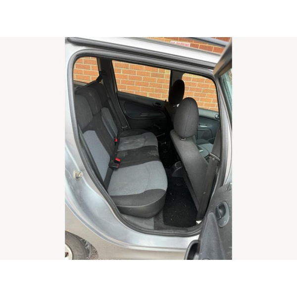 Peugeot 206 SW - 1.4 8v S 5dr (a/c)