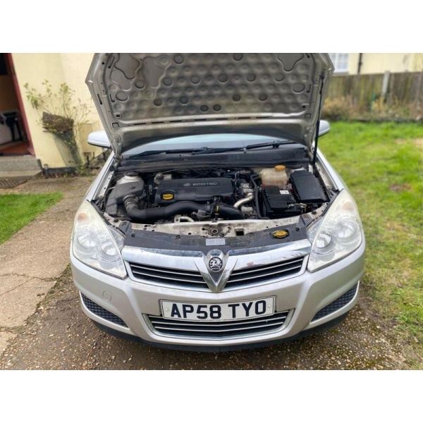 Vauxhall Astra - 1.7 CDTi ecoFLEX Life Estate 5dr Diesel Manual (a/c) (119 g/km, 108 bhp)