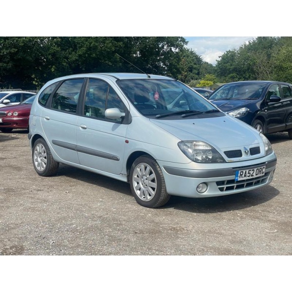 Renault Scenic - 1.6 16v Fidji 5dr