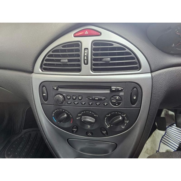 Citroen C5 - 2.0 HDi LX 5dr