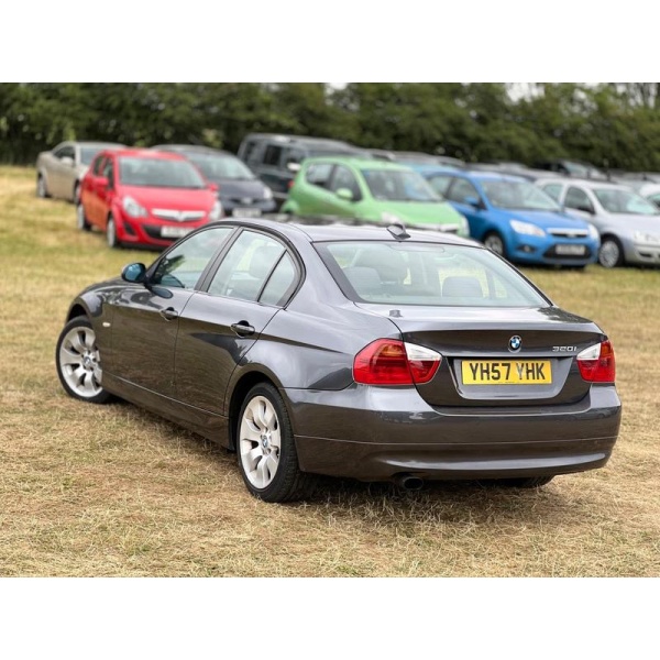BMW 3 Series - 2.0 320i SE Euro 4 4dr