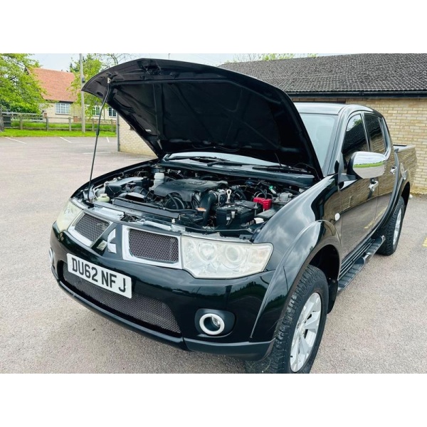 Mitsubishi L200 - 2.5 DI-D Barbarian 4WD Euro 5 4dr (LB)