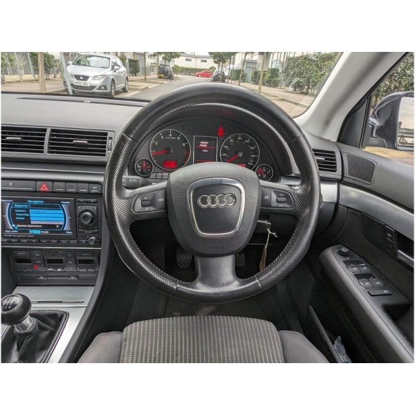 Audi A4 - 2.0 S line 4dr