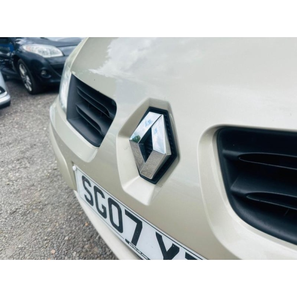 Renault Scenic - 1.6 VVT Dynamique 5dr