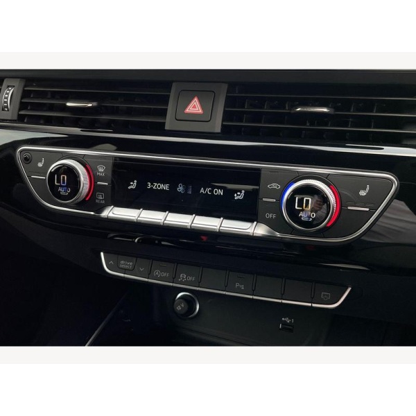 Audi A4 Avant - 2.0 TFSI 35 Black Edition S Tronic Euro 6 (s/s) 5dr