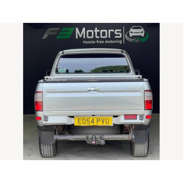 Toyota Hilux - 2.5 Invincible 4dr