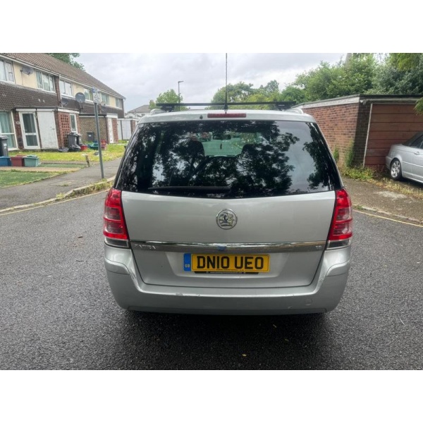 Vauxhall Zafira - 1.8 16V Elite Euro 4 5dr