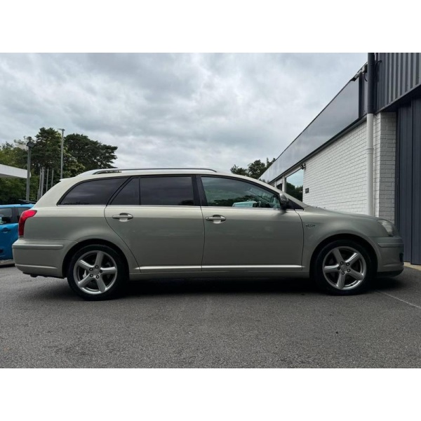 Toyota Avensis - 2.2 D-4D T180 Estate 5dr Diesel Manual (163 g/km, 175 bhp)