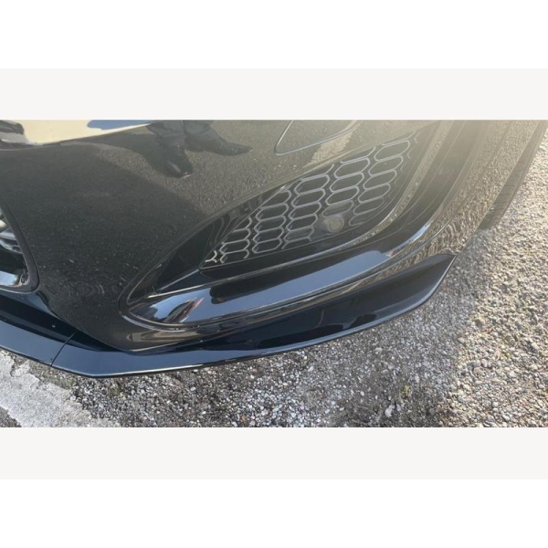 Jaguar F-type - 2.0 P300 R-Dynamic - SAVE 20,025.00. 2dr