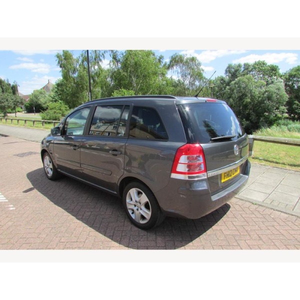 Vauxhall Zafira - 1.6 16V Exclusiv MPV 5dr Petrol Manual Euro 5 (115 ps)