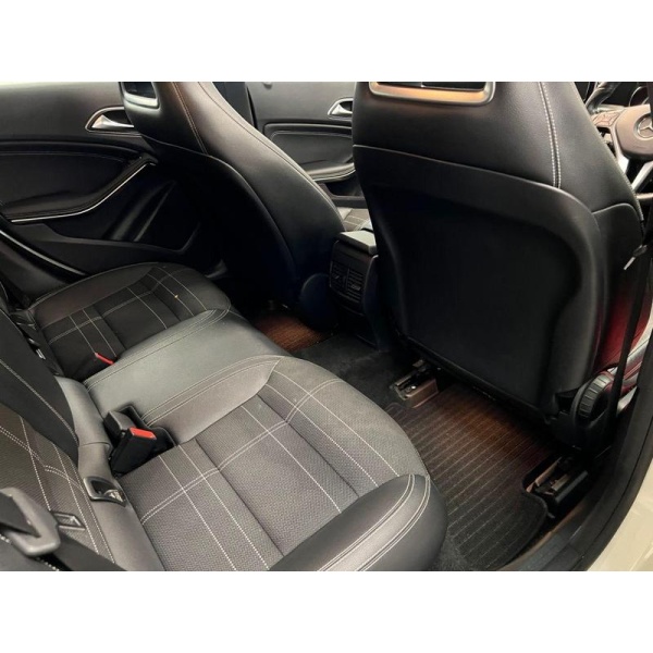 Mercedes-Benz CLA - 1.6 CLA180 SPORT 4d 122 BHP