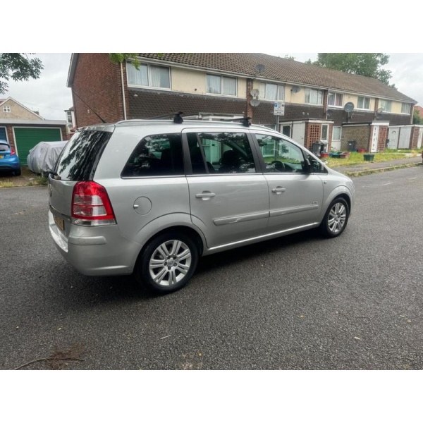 Vauxhall Zafira - 1.8 16V Elite Euro 4 5dr