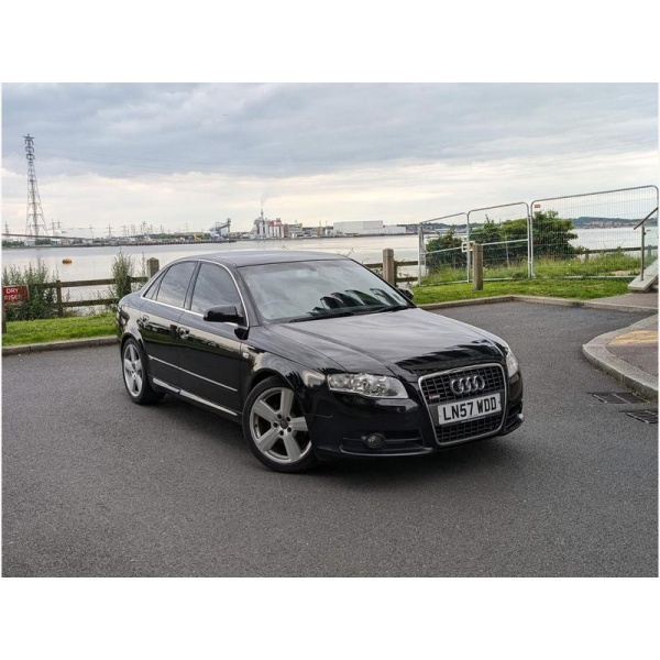Audi A4 - 2.0 S line 4dr