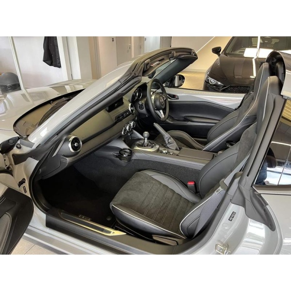 Mazda MX-5 RF - 2.0 SKYACTIV-G Homura Euro 6 (s/s) 2dr