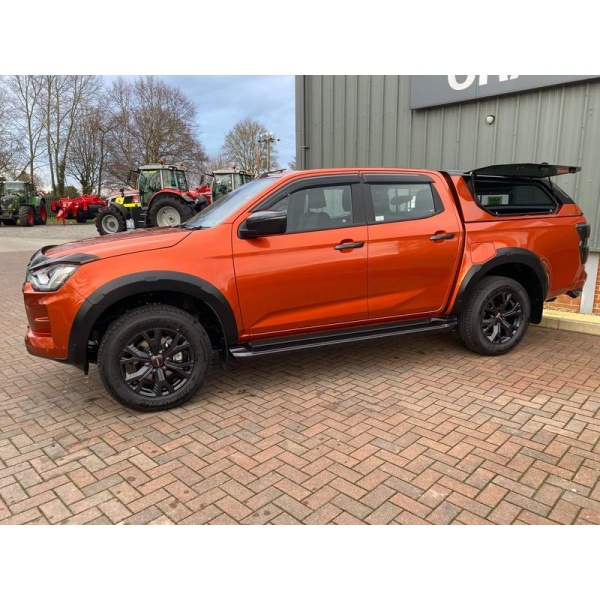Isuzu D-max - 1.9 TD V-Cross Auto 4WD Euro 6 (s/s) 4dr