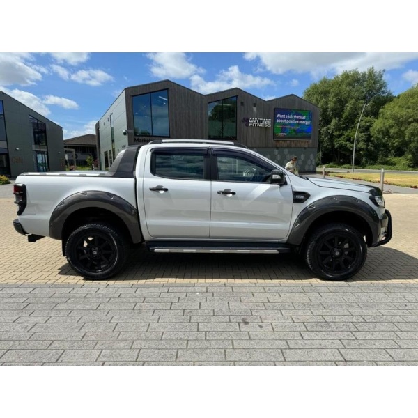 Ford Ranger - WILDTRACK AUTO 3.2TDCi 4x4 *AIRCON*SATNAV*SENSORS*HEAT PACK*LEATHER*HEAT PACK*ALLOYS* EXCELLENT VALUE AND EXTRAS