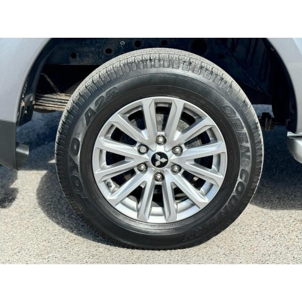 Mitsubishi L200 - 2.4 DI-D 4WD BARBARIAN DCB 178 BHP NO VAT NO VAT !!!!!!