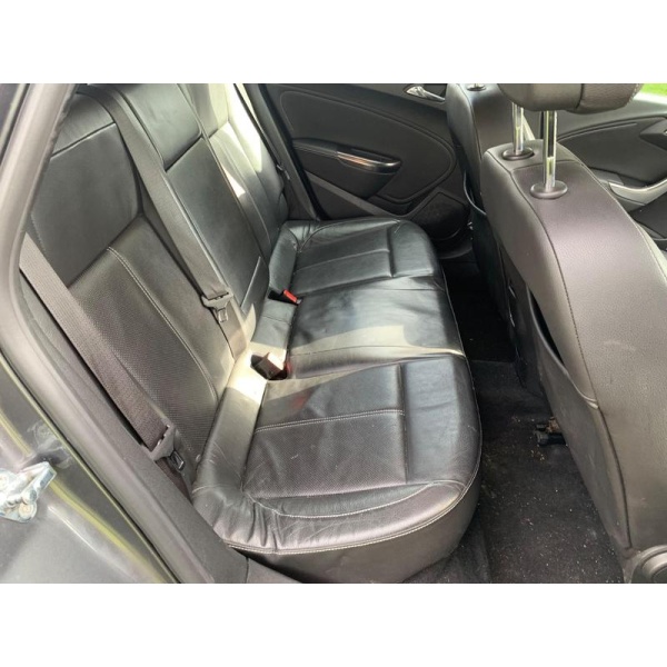 Vauxhall Astra - 1.6 16v Elite Auto Euro 5 5dr