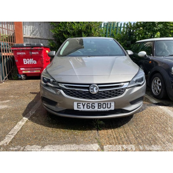 Vauxhall Astra - 1.6 CDTi ecoFLEX Tech Line Hatchback 5dr Diesel Manual Euro 6 (s/s) (110 ps)