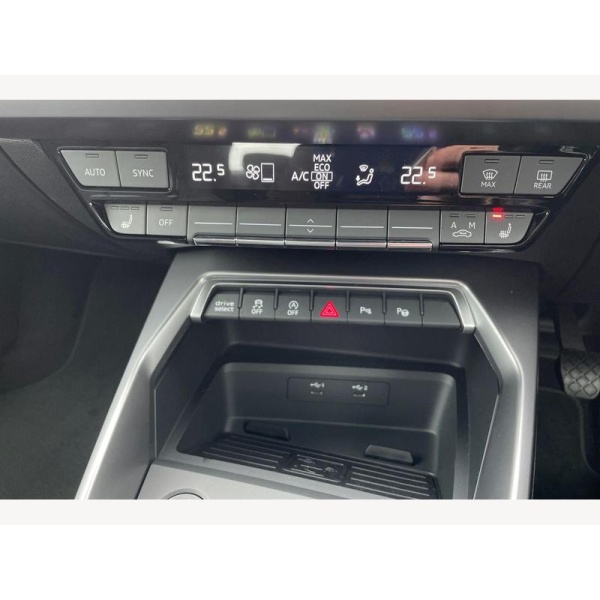Audi A3 Saloon - AUDI A3 Saloon Sport 35 TFSI 150 PS 6-speed 1.5 4dr