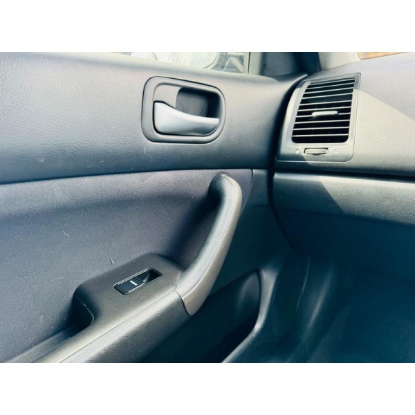 Honda Accord - 2.2 i-CDTi SE 4dr (hands free)