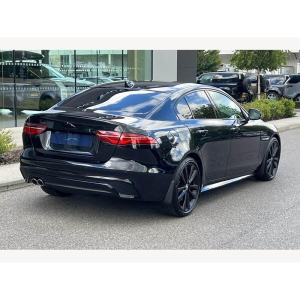 Jaguar XE - 2.0 D200 MHEV R-Dynamic SE Black Auto Euro 6 (s/s) 4dr