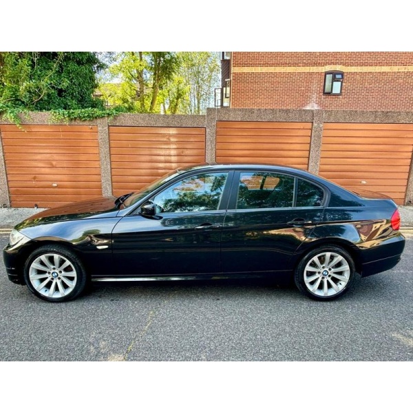 BMW 3 Series - 2.0 318i SE Steptronic Euro 5 4dr