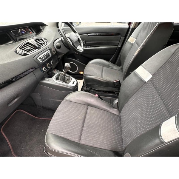 Renault Scenic - 1.5 dCi Dynamique TomTom Euro 5 (s/s) 5dr